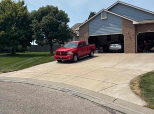 Anais R.'s grass cutting service result