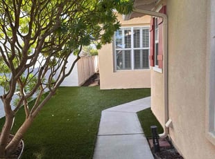 Donna B.'s lawn service service result
