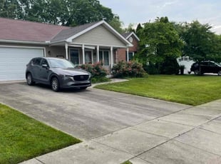 Brett B.'s lawn maintenance service result