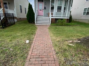 Robert L.'s grass maintenance service result
