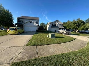 Mythuan D.'s lawn maintenance service result