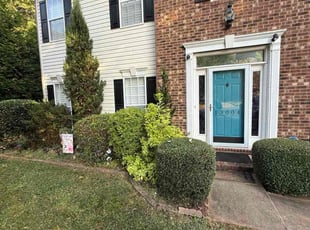 Tracy R.'s Bush Trimming service result