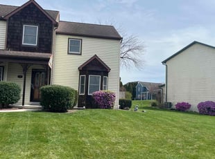 Patricia W.'s lawn care services service result