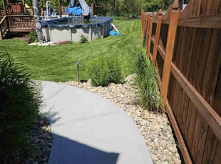 Laura S.'s turf care service result