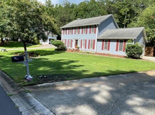 Vik K.'s lawn service service result