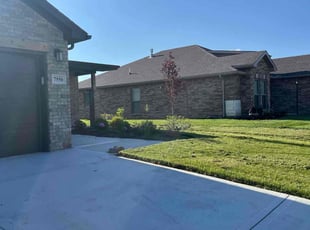 Brent H.'s lawn care services service result