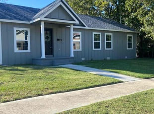 Teresa I.'s lawn care services service result