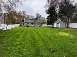 Kristin C.'s lawn care service result