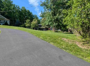 Kairee T.'s lawn maintenance service result