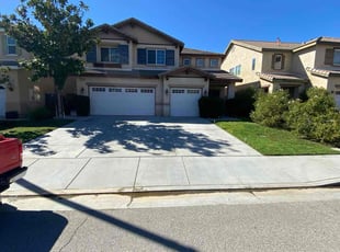 Andrea L.'s lawn care services service result