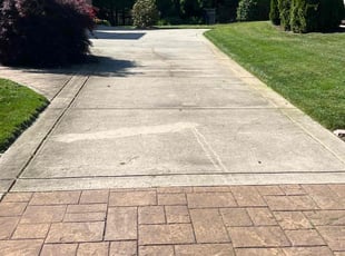 Nikalus A.'s lawn care services service result