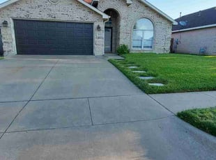Kathy K.'s lawn care services service result