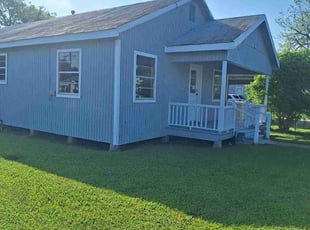 Celena R.'s grass maintenance service result
