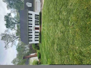 Alexis D.'s lawn care services service result
