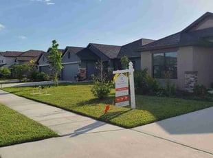 Shelly A.'s lawn care services service result