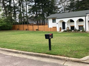 Luz W.'s grass maintenance service result