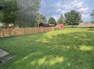 Johnnie Y.'s grass maintenance service result