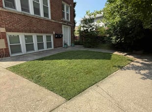 Bonnie R.'s turf maintenance service result