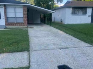 Kassandra S.'s grass cutting service result
