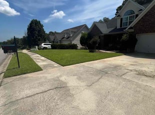 Christina R.'s lawn care services service result