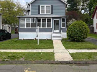 Maria W.'s grass maintenance service result