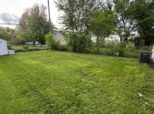Stefanie L.'s lawn care services service result