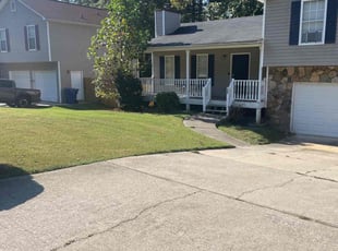 Amanda K.'s lawn maintenance service result