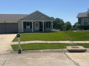 Torri E.'s grass maintenance service result