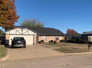 Debbie H.'s lawn care services service result