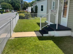 Daniel D.'s grass cutting service result