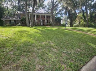 Chris D.'s lawn maintenance service result