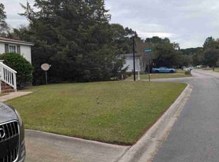 Katrina I.'s grass maintenance service result