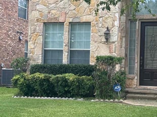 Melissa C.'s Bush Trimming service result