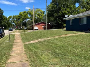 Sharon M.'s lawn maintenance service result
