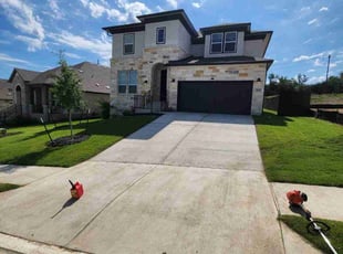 Deandre B.'s lawn service service result