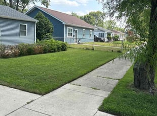 Sarah S.'s lawn maintenance service result