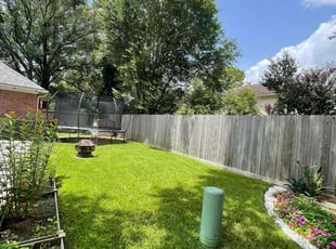 Mary S.'s lawn care services service result
