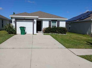 Safia H.'s lawn care services service result