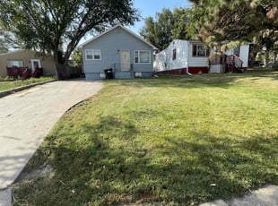 Kelly T.'s lawn maintenance service result
