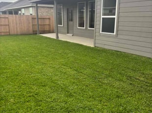 Geoffrey W.'s lawn care services service result