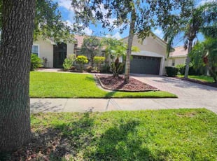 Nina B.'s lawn care services service result