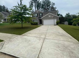 Calvin W.'s lawn maintenance service result