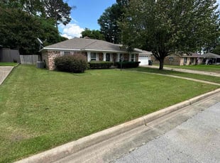 Rob P.'s lawn care services service result