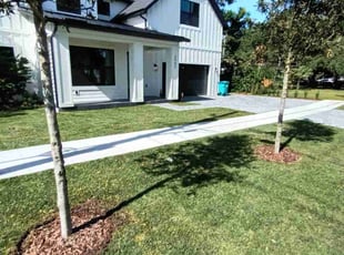 Randy M.'s lawn care services service result