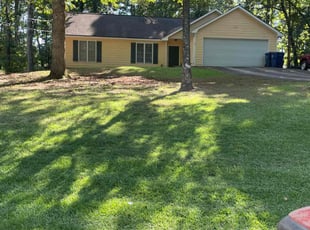 Samentha S.'s lawn care services service result