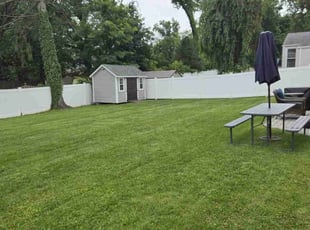 Kelsey H.'s lawn care services service result