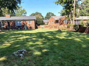 Renate M.'s lawn maintenance service result