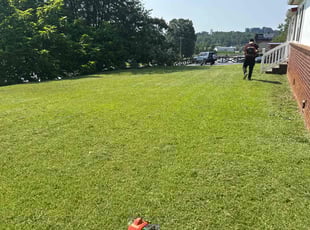 Matt H.'s lawn care services service result