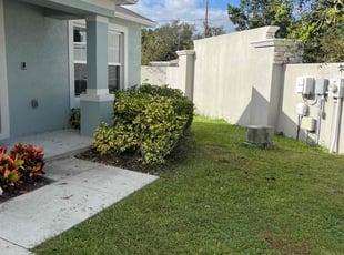 Dr W.'s Bush Trimming service result