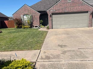 Janeen C.'s lawn care services service result